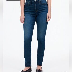 MADEWELL Curvy 10" High-Rise Skinny Jeans in Alabara Wash